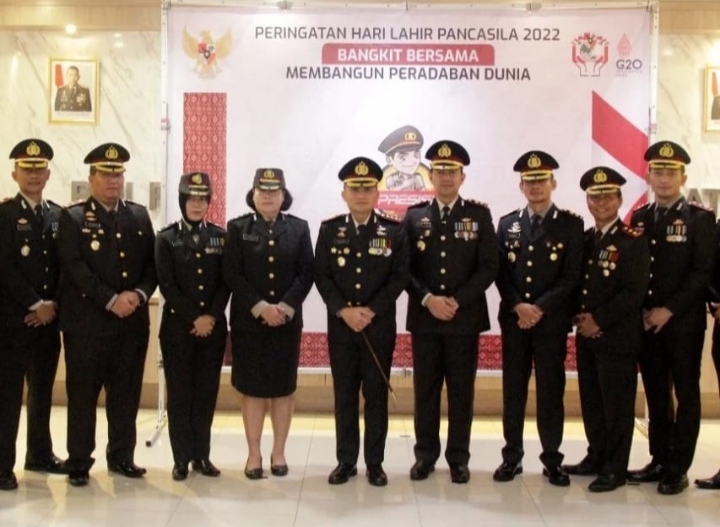 Peringati Hari Lahir Pancasila, Polres metro Jakarta Barat Ikuti Upacara Secara Daring Serentak