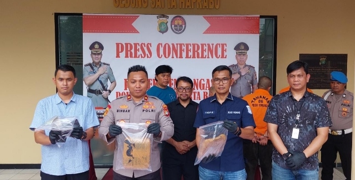 Jajaran Polsek Kembangan Jakarta Barat Berhasil Ungkap Peredaran Daun Ganja kering