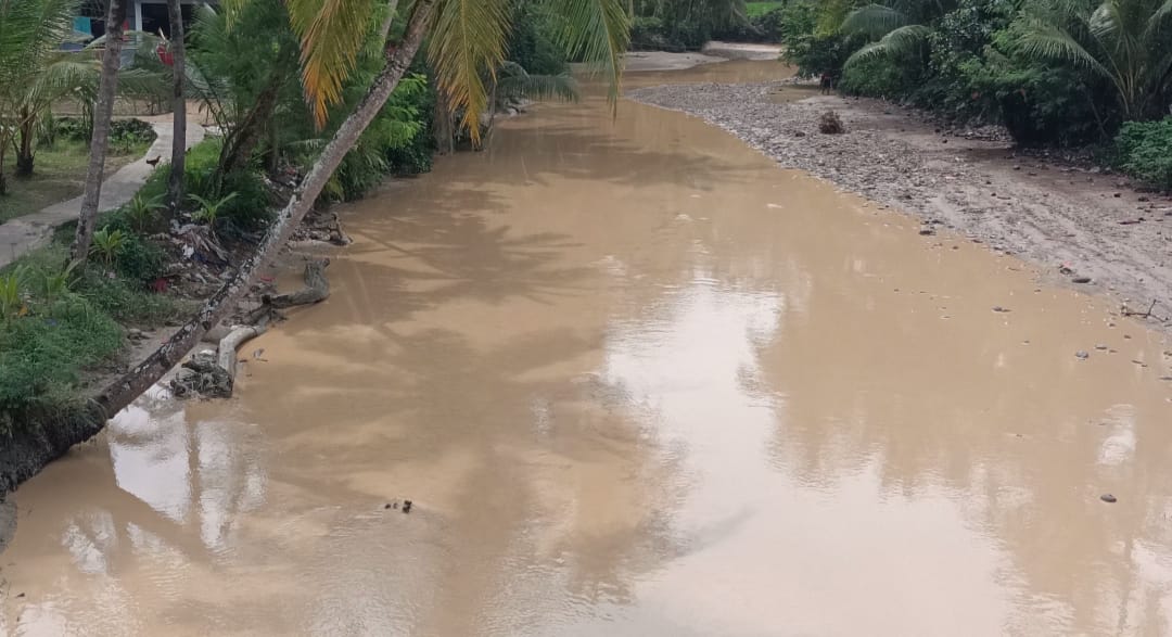 Keruhnya Sungai Cimandiri Diduga Akibat pertambangan Pasir Dikeluhkan Warga