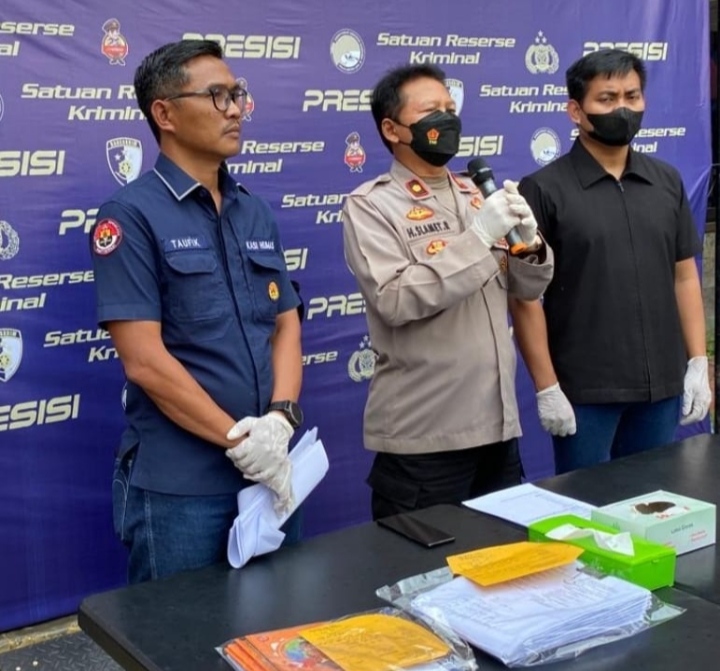 Polsek Kebun Jeruk Amankan Dua Pelaku Jambret Diatas Sepeda Motor
