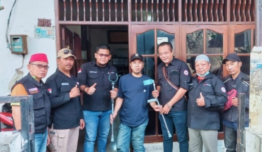 Sambangi Kediaman Ismail Fahmi,FWJI Korwil Jakarta Barat Minta Pemerintah Perhatikan Penyandang Disabilitas