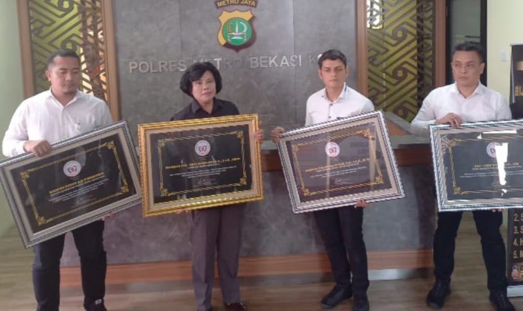 FWJ Indonesia Apresiasi 5 Perwira dan 1 Briptu Polres Metro Bekasi Kota