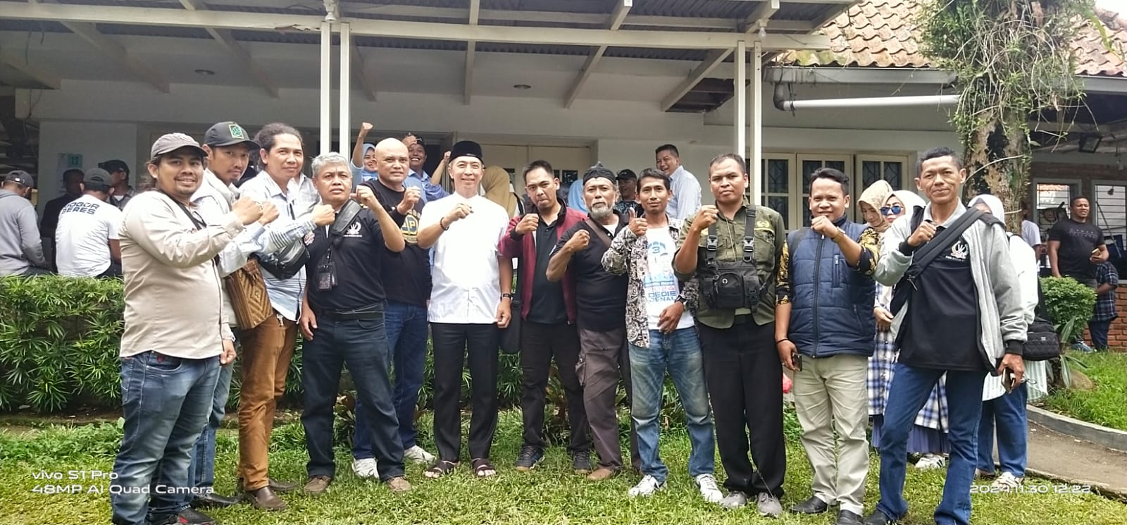 Relawan Bogor Ready (Rencangan Kang Dedie Rachim) Bersama PWRI Bogor Raya Beri Ucapan Selamat ke Kang Dedie Rachim-Jenal Muttaqin Menang Versi Hitung Cepat