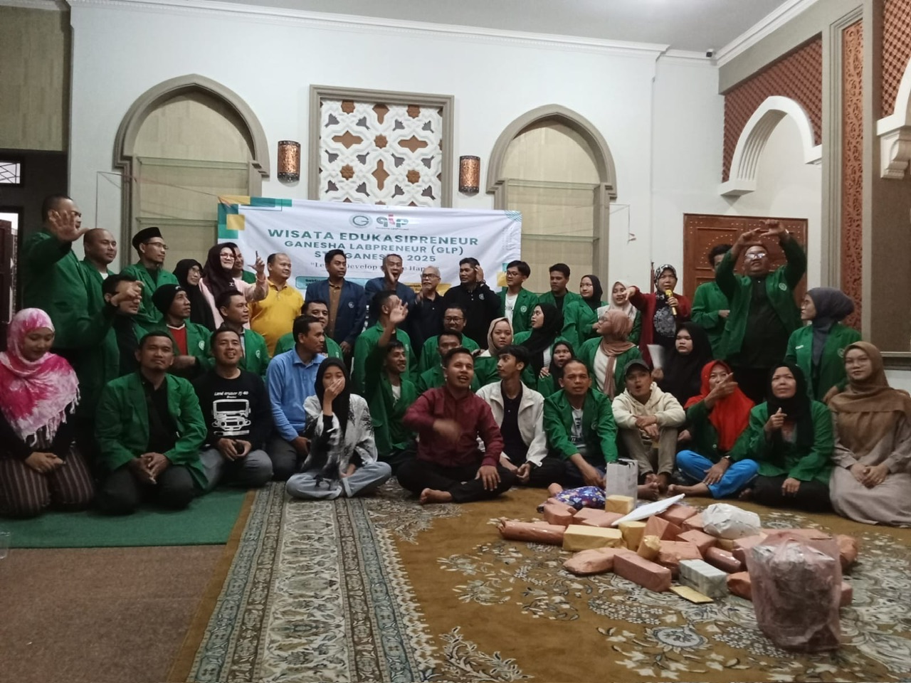 STIE Ganesha Lab Preneur Kenalkan Edukasi Wisata Preneur 2025