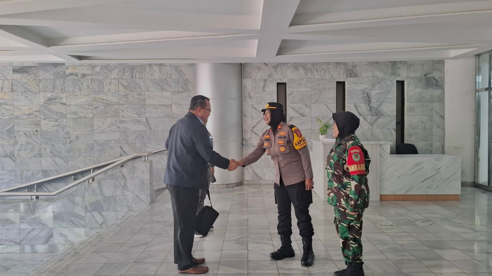 Kapolsek Dramaga Bersama Danramil Ciomas 2113, Hadiri Giat Munas BEM se-Indonesia