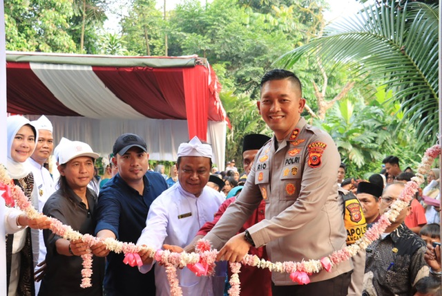 HUT Bhayangkara ke-79, Kapolres Bogor Resmikan Bedah Rumah