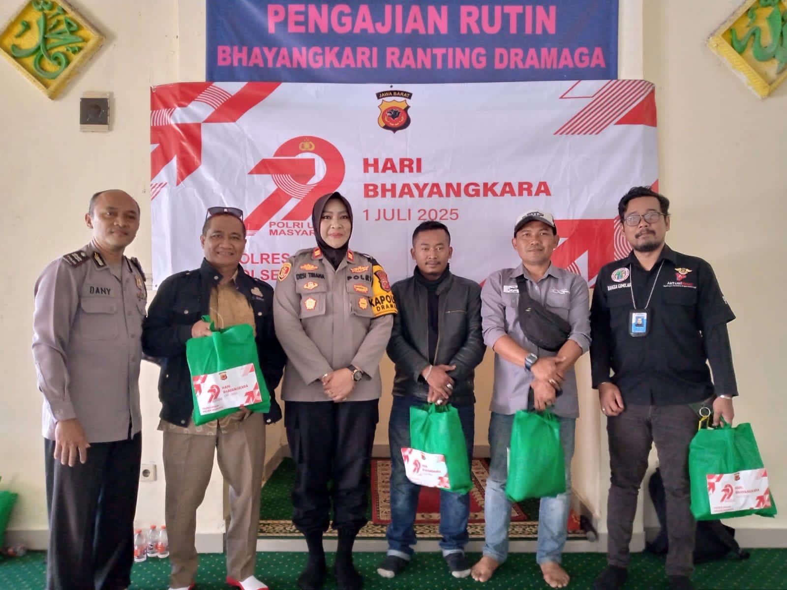 Kapolsek Dramaga Rayakan HUT Bhayangkara ke-79, Adakan Bakti Sosial Kepada Perwakilan Rekan Wartawan