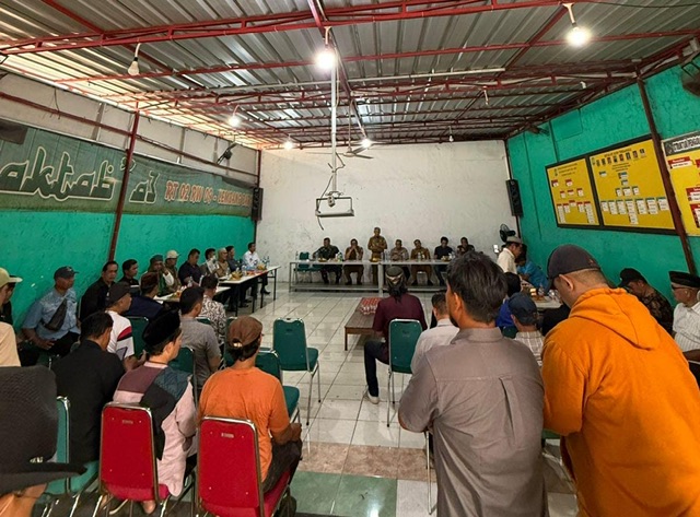 Gelar Acara Mediasi Antara PT Ciledug Lestari Dengan Warga Di Gedung Aula RW 09 Lembang Baru Ciledug Tangerang