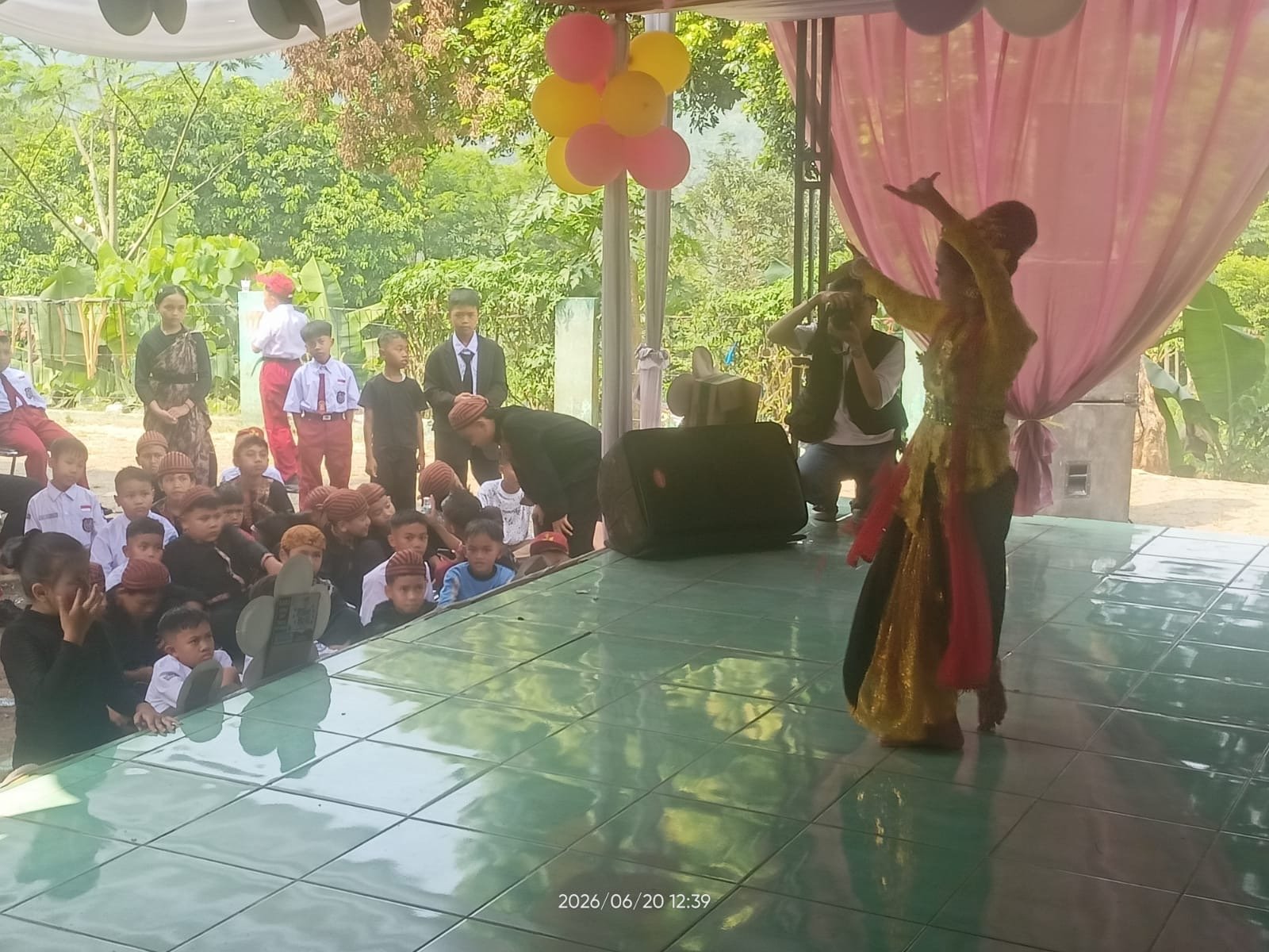 Penuh Haru SDN Lebak Lengsir, Lepas Siswa Kelas VI Angkatan 2025-2026